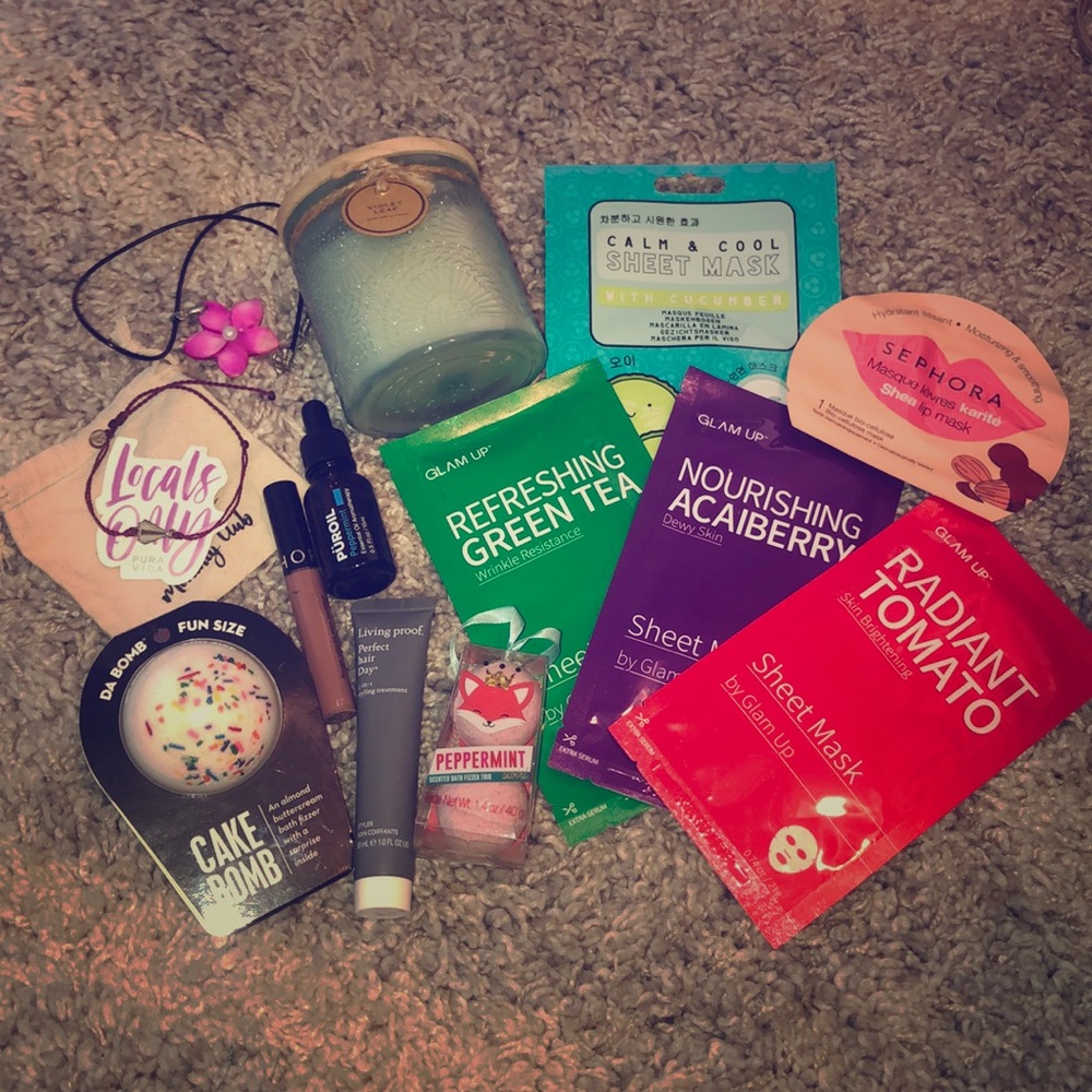 Free gifts with purchases over $20!!💛🦋